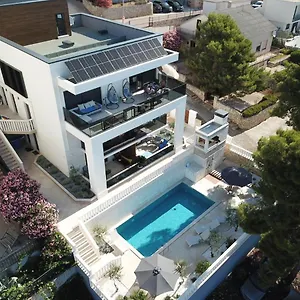 Apartment Luxury Beachfront Carlisa, Čiovo